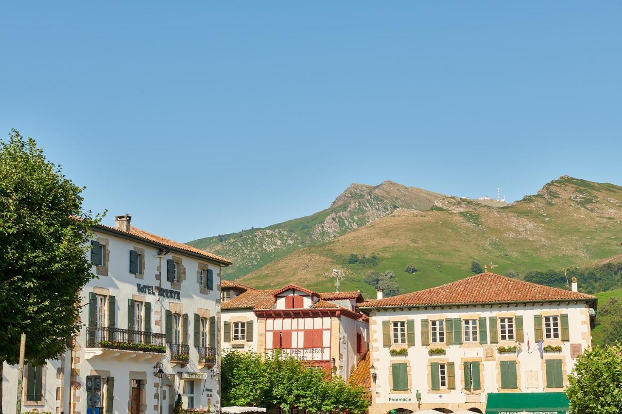 Arraya Hotel Sare Exterior foto